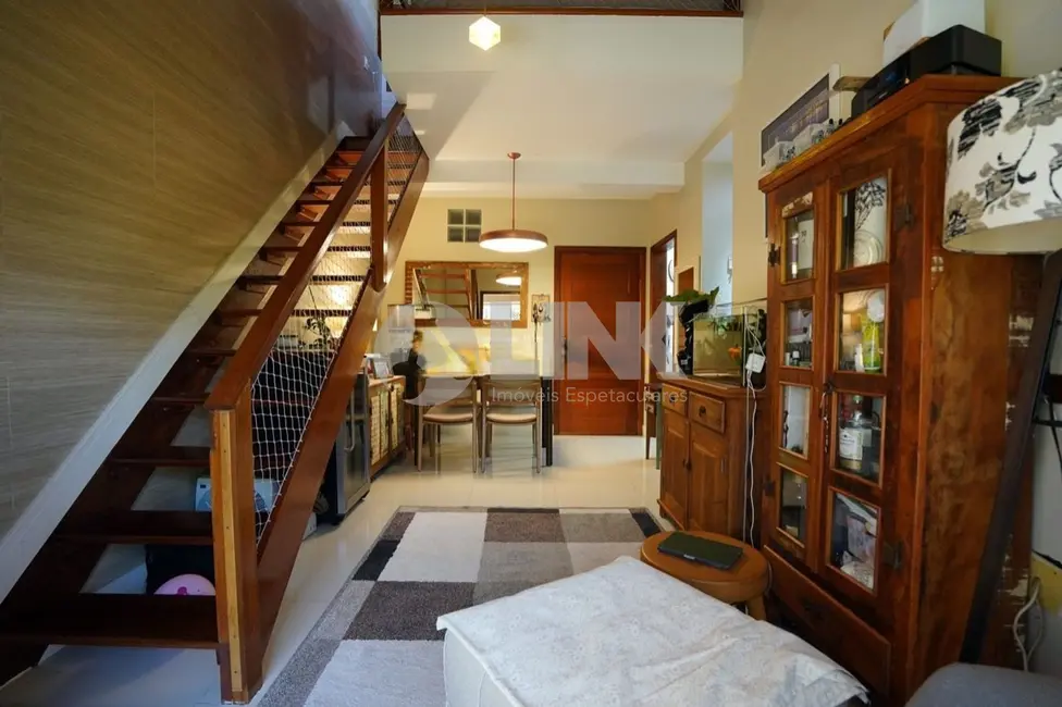 Apartamento com 3 quartos à venda, 120m2 em Moinhos de Vento, Porto Alegre - RS - imagem 3 Foto 3 de Apartamento com 3 quartos à venda, 120m2 em Moinhos de Vento, Porto Alegre - RS