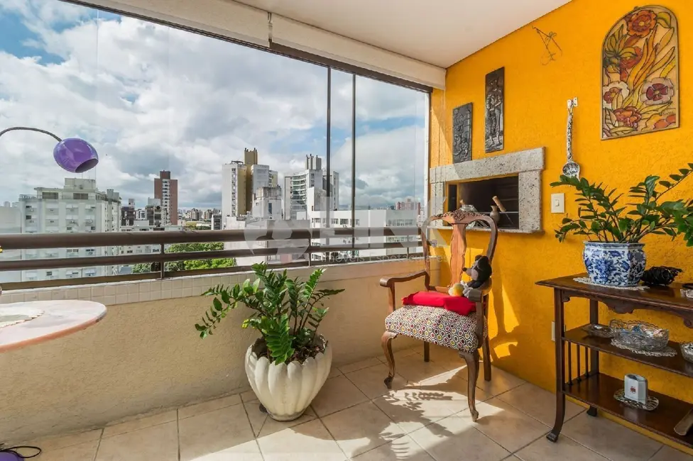 Apartamento com 3 quartos à venda, 100m2 em Menino Deus, Porto Alegre - RS - imagem 5 Foto 5 de Apartamento com 3 quartos à venda, 100m2 em Menino Deus, Porto Alegre - RS