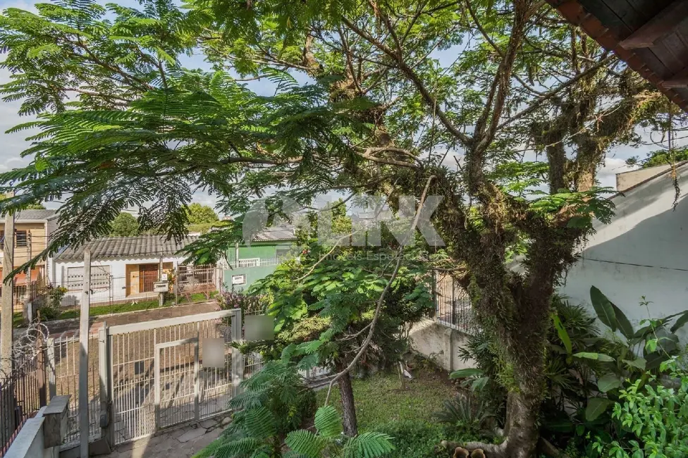 Casa com 4 quartos à venda, 240m2 em Jardim Itu, Porto Alegre - RS - imagem 4 Foto 4 de Casa com 4 quartos à venda, 240m2 em Jardim Itu, Porto Alegre - RS