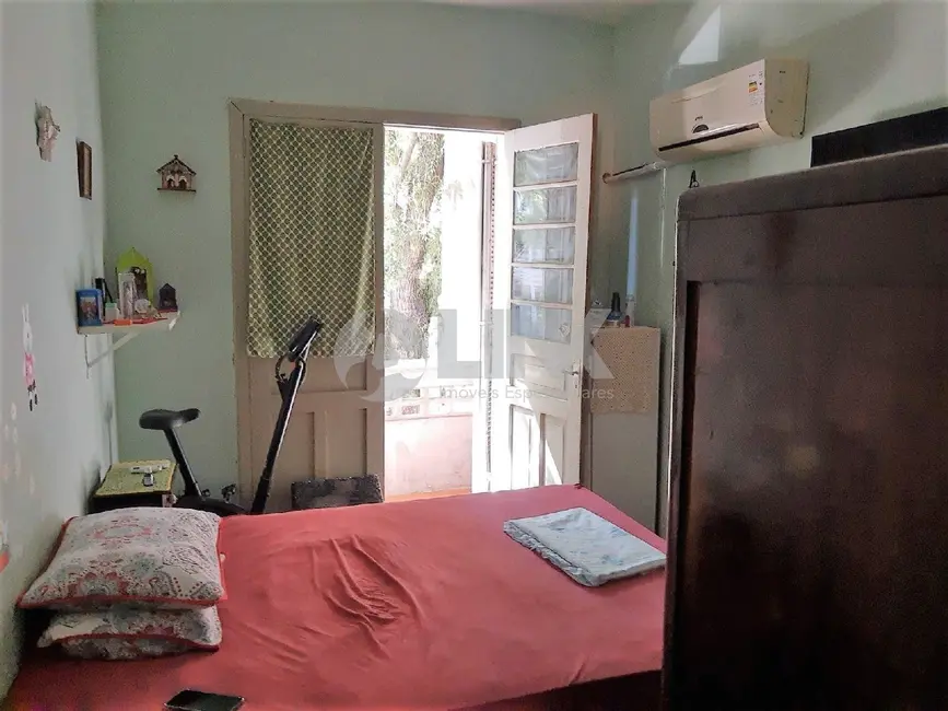 Casa com 3 quartos à venda, 140m2 em Santana, Porto Alegre - RS - imagem 4 Foto 4 de Casa com 3 quartos à venda, 140m2 em Santana, Porto Alegre - RS