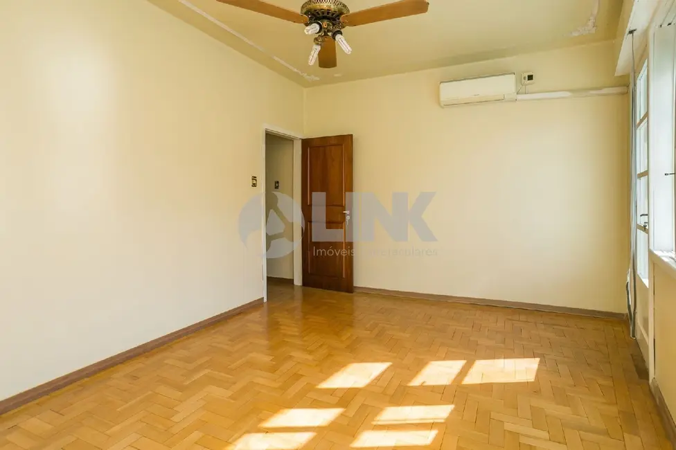 Apartamento com 3 quartos à venda, 81m2 em Azenha, Porto Alegre - RS - imagem 3 Foto 3 de Apartamento com 3 quartos à venda, 81m2 em Azenha, Porto Alegre - RS