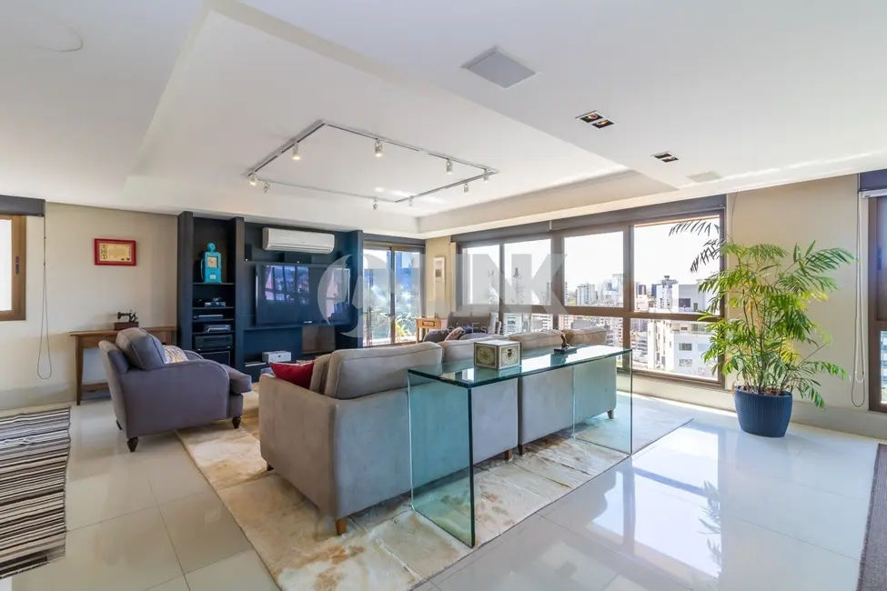 Apartamento com 3 quartos à venda, 204m2 em Mont Serrat, Porto Alegre - RS - imagem 8 Foto 8 de Apartamento com 3 quartos à venda, 204m2 em Mont Serrat, Porto Alegre - RS