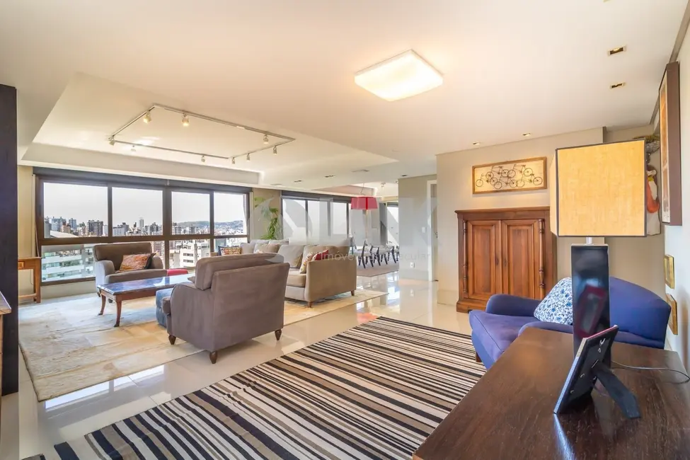 Apartamento com 3 quartos à venda, 204m2 em Mont Serrat, Porto Alegre - RS - imagem 3 Foto 3 de Apartamento com 3 quartos à venda, 204m2 em Mont Serrat, Porto Alegre - RS