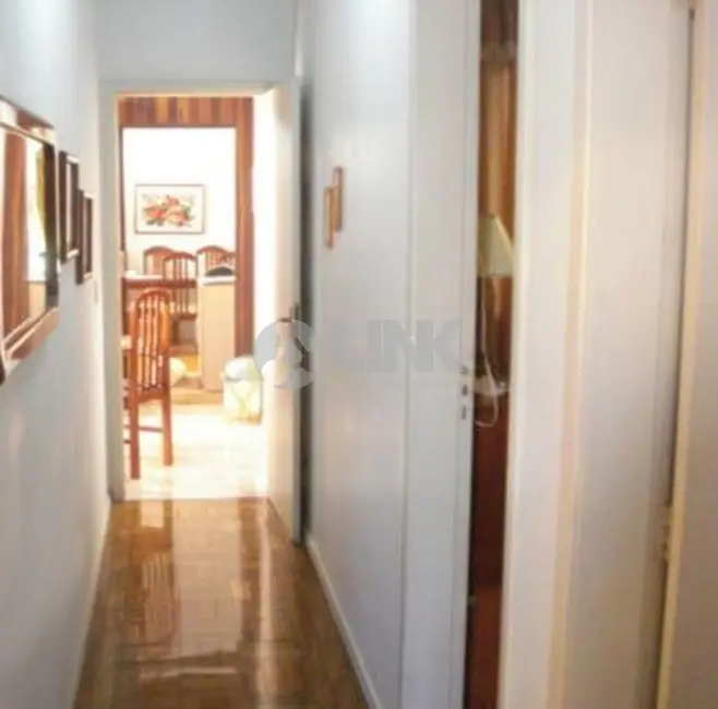 Casa com 3 quartos à venda, 160m2 em Anchieta, Porto Alegre - RS - imagem 5 Foto 5 de Casa com 3 quartos à venda, 160m2 em Anchieta, Porto Alegre - RS