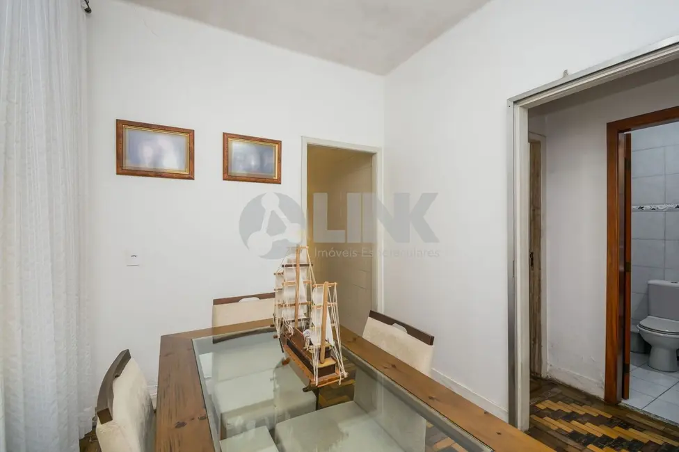 Casa com 3 quartos à venda, 360m2 em Santana, Porto Alegre - RS - imagem 6 Foto 6 de Casa com 3 quartos à venda, 360m2 em Santana, Porto Alegre - RS