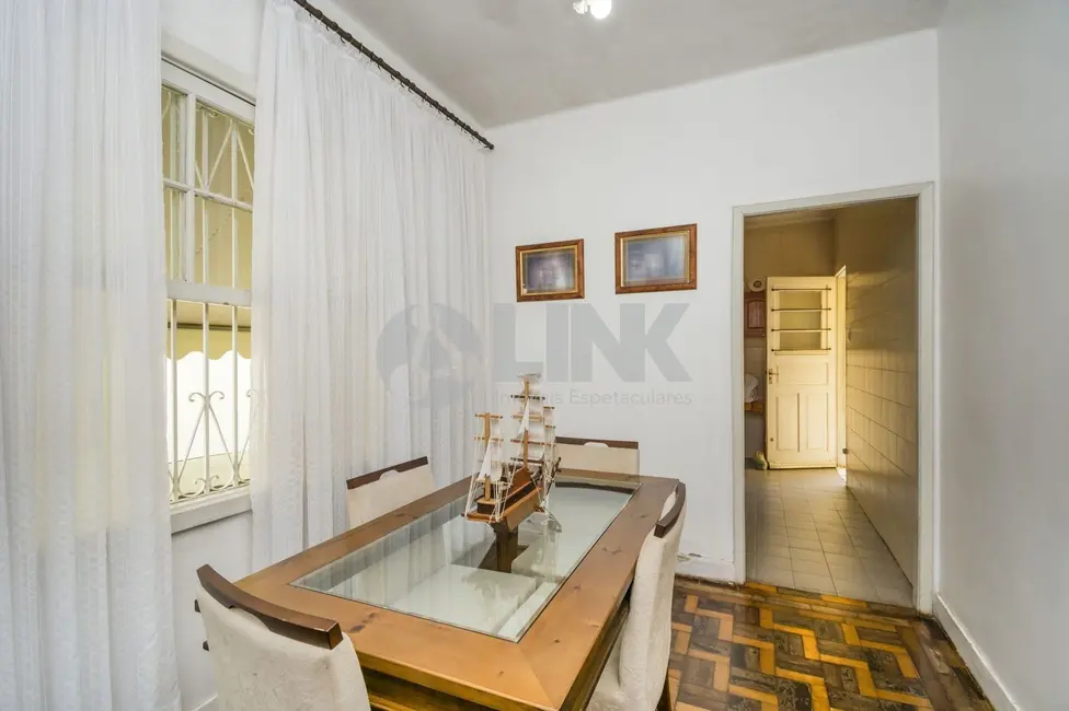 Casa com 3 quartos à venda, 360m2 em Santana, Porto Alegre - RS - imagem 5 Foto 5 de Casa com 3 quartos à venda, 360m2 em Santana, Porto Alegre - RS