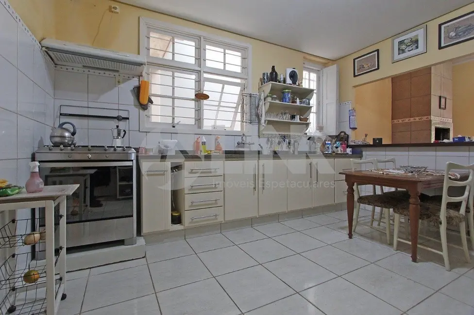 Casa com 3 quartos à venda, 370m2 em Floresta, Porto Alegre - RS - imagem 9 Foto 9 de Casa com 3 quartos à venda, 370m2 em Floresta, Porto Alegre - RS