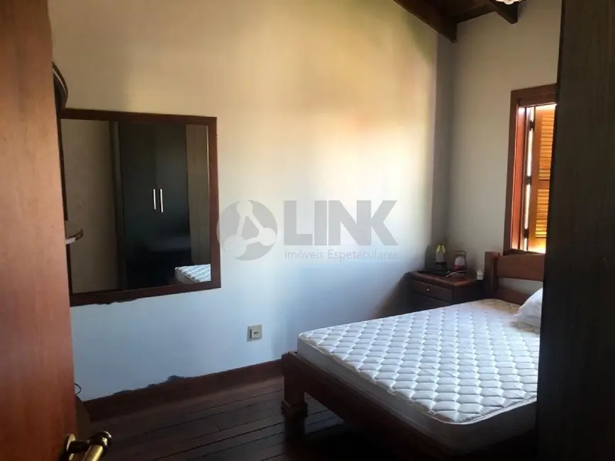 Casa com 5 quartos à venda, 203m2 em Sarandi, Porto Alegre - RS - imagem 7 Foto 7 de Casa com 5 quartos à venda, 203m2 em Sarandi, Porto Alegre - RS