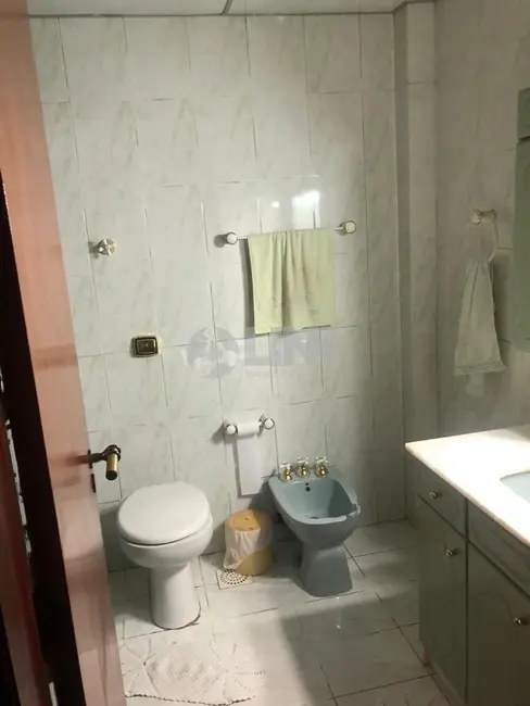 Casa com 5 quartos à venda, 203m2 em Sarandi, Porto Alegre - RS - imagem 8 Foto 8 de Casa com 5 quartos à venda, 203m2 em Sarandi, Porto Alegre - RS