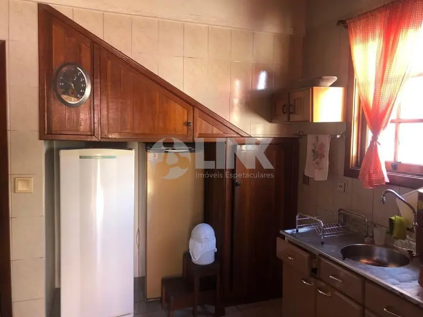 Casa com 5 quartos à venda, 203m2 em Sarandi, Porto Alegre - RS - imagem 6 Foto 6 de Casa com 5 quartos à venda, 203m2 em Sarandi, Porto Alegre - RS