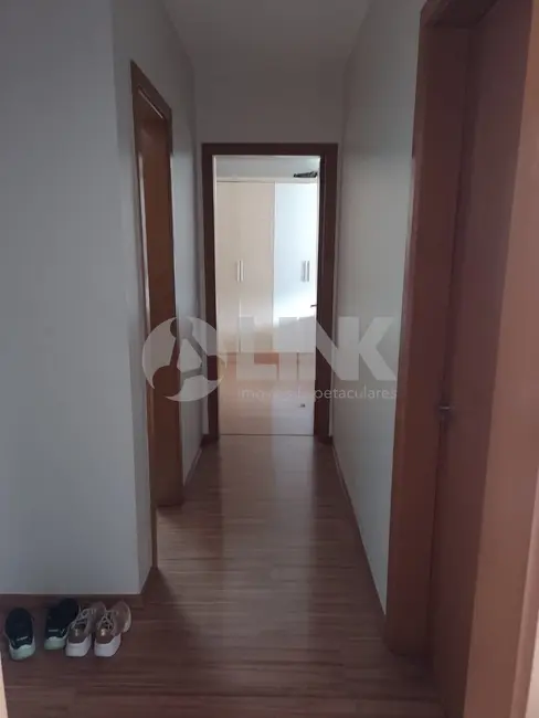 Apartamento com 2 quartos à venda, 74m2 em Vila Jardim, Porto Alegre - RS - imagem 7 Foto 7 de Apartamento com 2 quartos à venda, 74m2 em Vila Jardim, Porto Alegre - RS