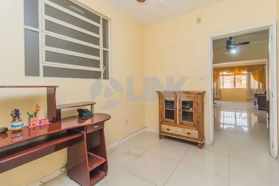 Casa com 3 quartos à venda, 180m2 em Sarandi, Porto Alegre - RS - imagem 9 Foto 9 de Casa com 3 quartos à venda, 180m2 em Sarandi, Porto Alegre - RS