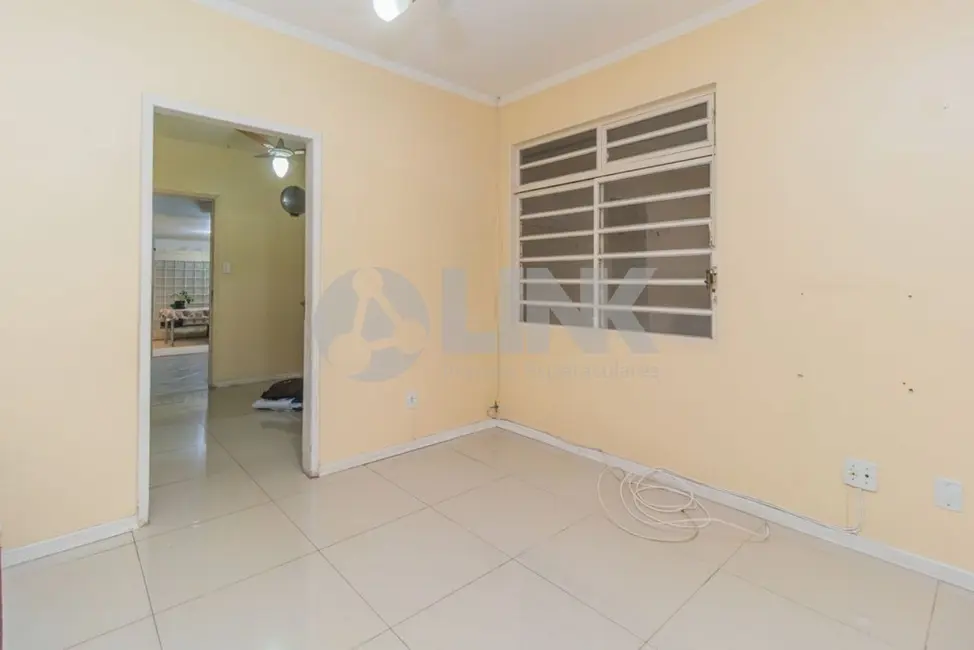 Casa com 3 quartos à venda, 180m2 em Sarandi, Porto Alegre - RS - imagem 8 Foto 8 de Casa com 3 quartos à venda, 180m2 em Sarandi, Porto Alegre - RS