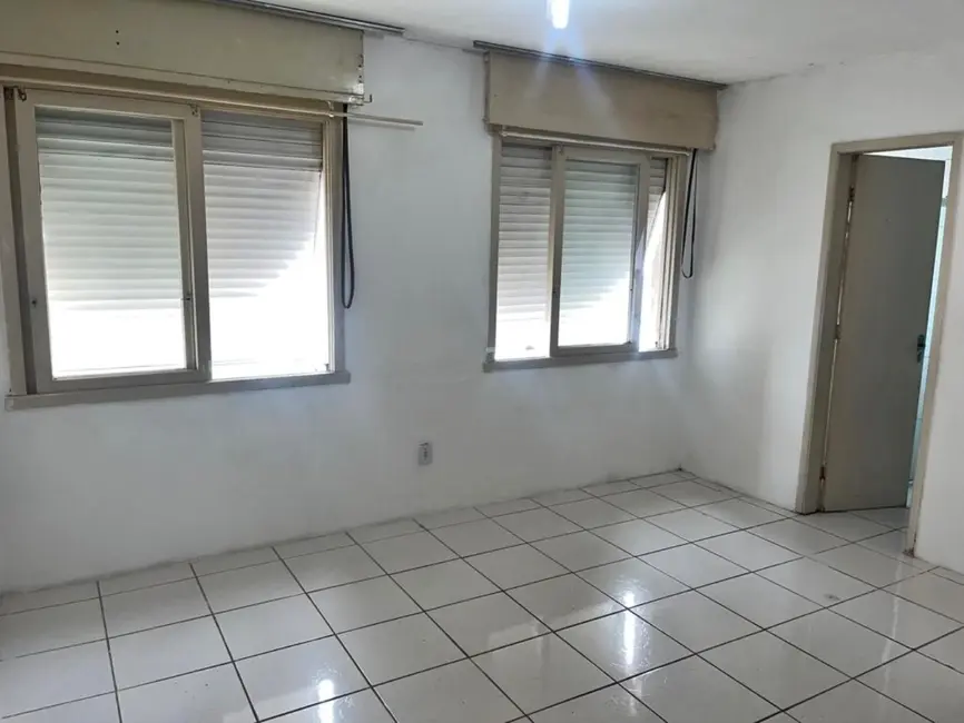 Foto 2 de Apartamento com 1 quarto à venda, 30m2 em Jardim Leopoldina, Porto Alegre - RS