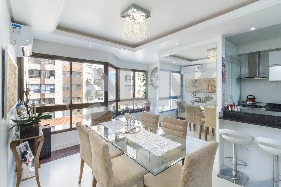 Apartamento com 3 quartos à venda, 89m2 em Vila Ipiranga, Porto Alegre - RS - imagem 6 Foto 6 de Apartamento com 3 quartos à venda, 89m2 em Vila Ipiranga, Porto Alegre - RS