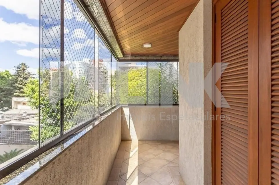 Apartamento com 3 quartos à venda, 146m2 em Petrópolis, Porto Alegre - RS - imagem 6 Foto 6 de Apartamento com 3 quartos à venda, 146m2 em Petrópolis, Porto Alegre - RS