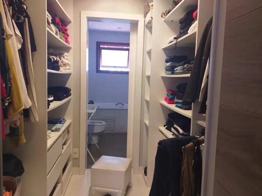 Casa de Condomínio com 3 quartos à venda, 230m2 em Santa Tereza, Porto Alegre - RS - imagem 9 Foto 9 de Casa de Condomínio com 3 quartos à venda, 230m2 em Santa Tereza, Porto Alegre - RS