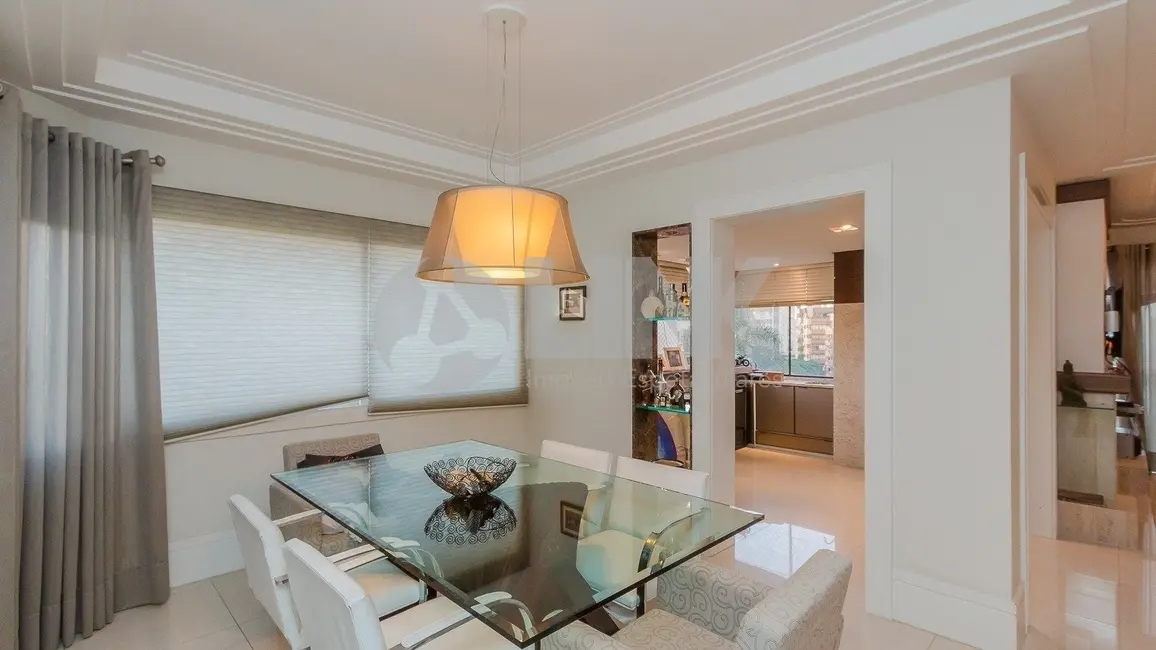 Foto 7 de Apartamento com 3 quartos à venda, 163m2 em Petrópolis, Porto Alegre - RS