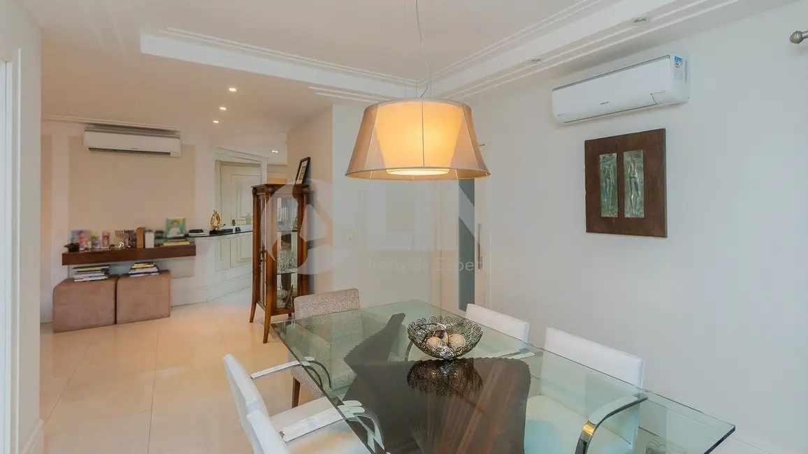 Foto 8 de Apartamento com 3 quartos à venda, 163m2 em Petrópolis, Porto Alegre - RS