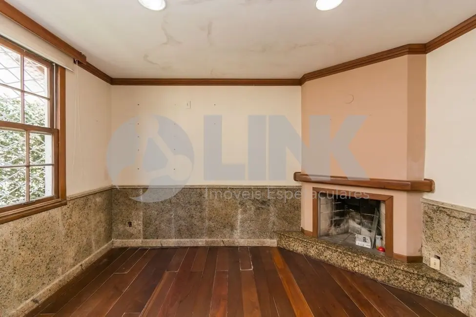 Casa com 5 quartos à venda, 365m2 em Petrópolis, Porto Alegre - RS - imagem 6 Foto 6 de Casa com 5 quartos à venda, 365m2 em Petrópolis, Porto Alegre - RS