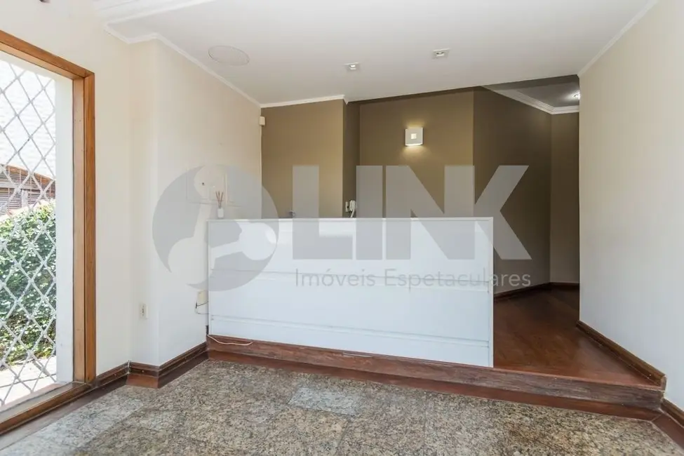 Casa com 5 quartos à venda, 365m2 em Petrópolis, Porto Alegre - RS - imagem 4 Foto 4 de Casa com 5 quartos à venda, 365m2 em Petrópolis, Porto Alegre - RS