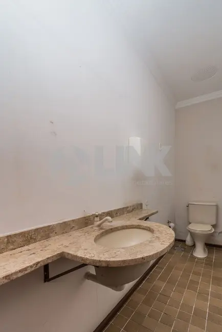 Casa com 5 quartos à venda, 365m2 em Petrópolis, Porto Alegre - RS - imagem 9 Foto 9 de Casa com 5 quartos à venda, 365m2 em Petrópolis, Porto Alegre - RS