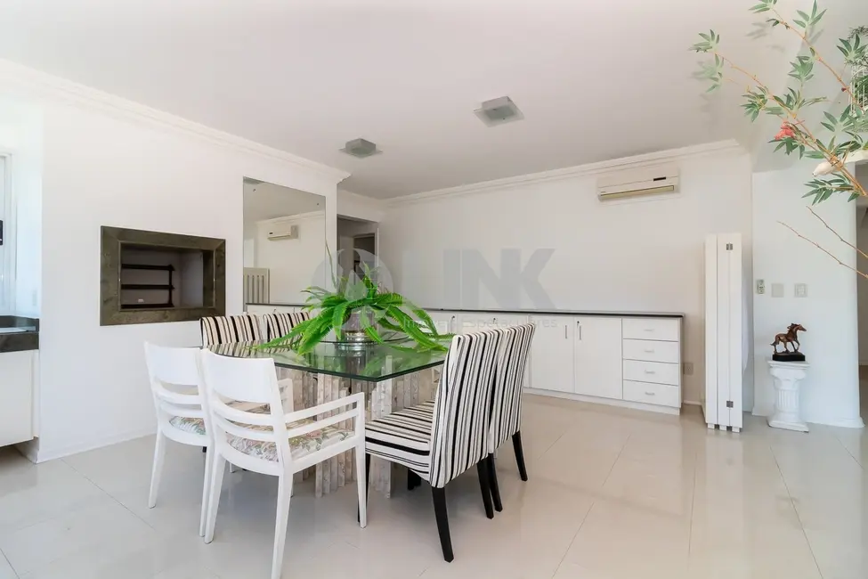 Foto 8 de Apartamento com 3 quartos à venda, 167m2 em Petrópolis, Porto Alegre - RS