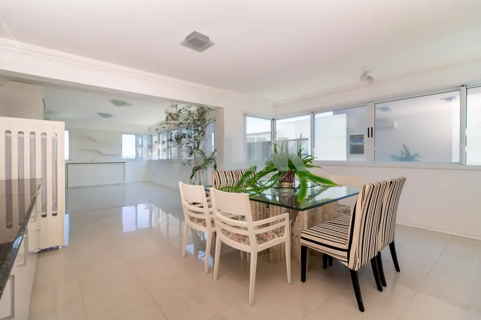 Foto 7 de Apartamento com 3 quartos à venda, 167m2 em Petrópolis, Porto Alegre - RS