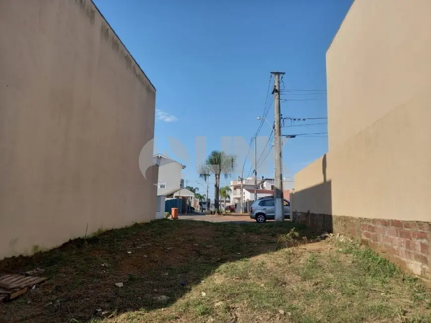 Foto 4 de Terreno / Lote à venda, 150m2 em Mário Quintana, Porto Alegre - RS