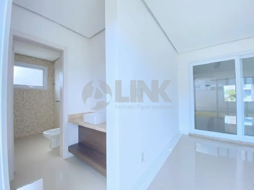 Casa de Condomínio com 4 quartos à venda, 296m2 em São Vicente, Gravatai - RS - imagem 8 Foto 8 de Casa de Condomínio com 4 quartos à venda, 296m2 em São Vicente, Gravatai - RS