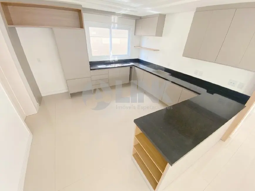 Casa de Condomínio com 4 quartos à venda, 296m2 em São Vicente, Gravatai - RS - imagem 7 Foto 7 de Casa de Condomínio com 4 quartos à venda, 296m2 em São Vicente, Gravatai - RS