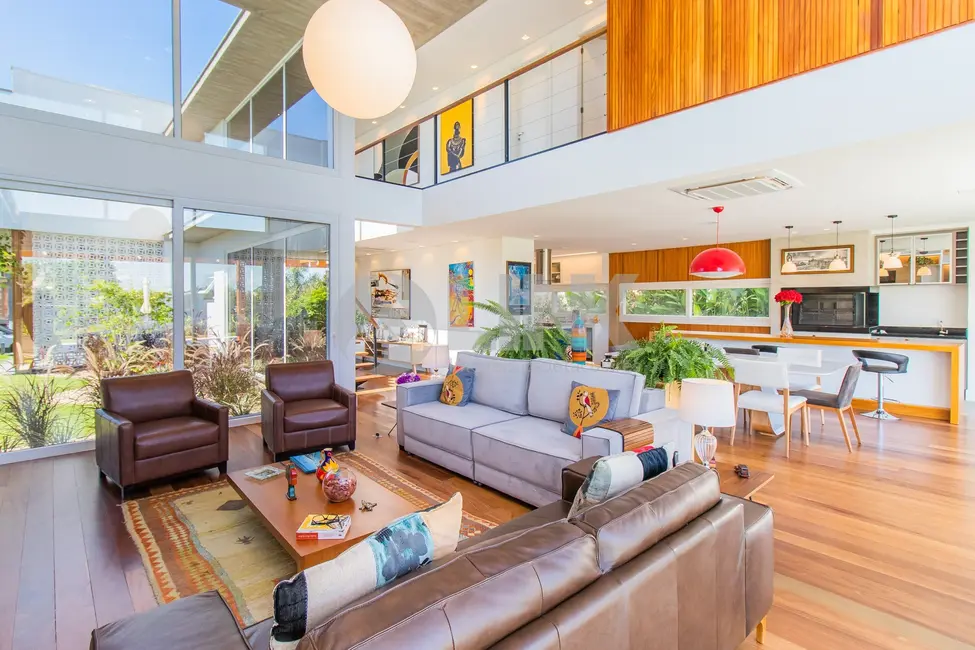 Foto 2 de Casa de Condomínio com 3 quartos à venda, 420m2 em Eldorado Do Sul - RS