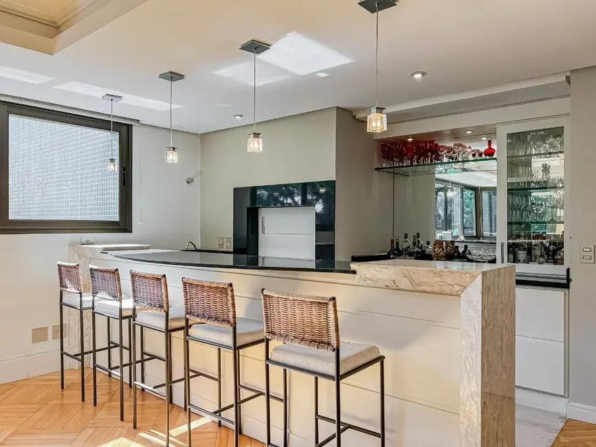 Foto 7 de Apartamento com 3 quartos à venda, 243m2 em Rio Branco, Porto Alegre - RS