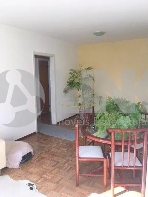 Apartamento com 2 quartos à venda, 131m2 em Menino Deus, Porto Alegre - RS - imagem 4 Foto 4 de Apartamento com 2 quartos à venda, 131m2 em Menino Deus, Porto Alegre - RS