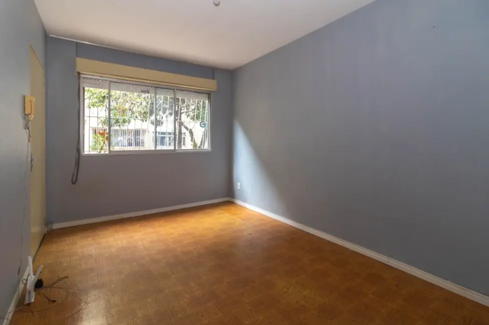 Apartamento com 1 quarto à venda, 37m2 em Porto Alegre - RS - imagem 1 Foto 1 de Apartamento com 1 quarto à venda, 37m2 em Porto Alegre - RS