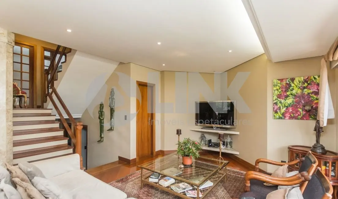 Casa de Condomínio com 6 quartos à venda, 445m2 em Três Figueiras, Porto Alegre - RS - imagem 3 Foto 3 de Casa de Condomínio com 6 quartos à venda, 445m2 em Três Figueiras, Porto Alegre - RS