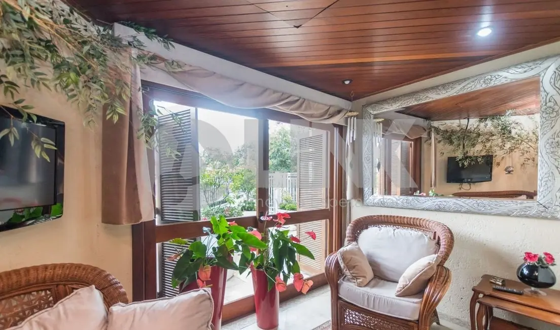 Casa de Condomínio com 6 quartos à venda, 445m2 em Três Figueiras, Porto Alegre - RS - imagem 9 Foto 9 de Casa de Condomínio com 6 quartos à venda, 445m2 em Três Figueiras, Porto Alegre - RS