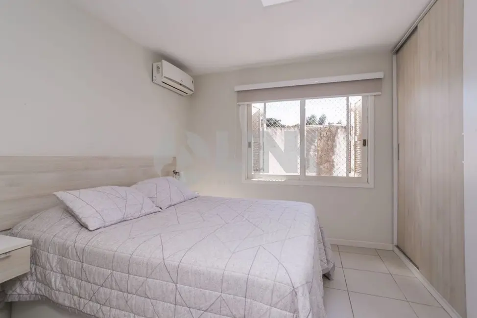 Foto 9 de Apartamento com 3 quartos à venda, 92m2 em Nonoai, Porto Alegre - RS