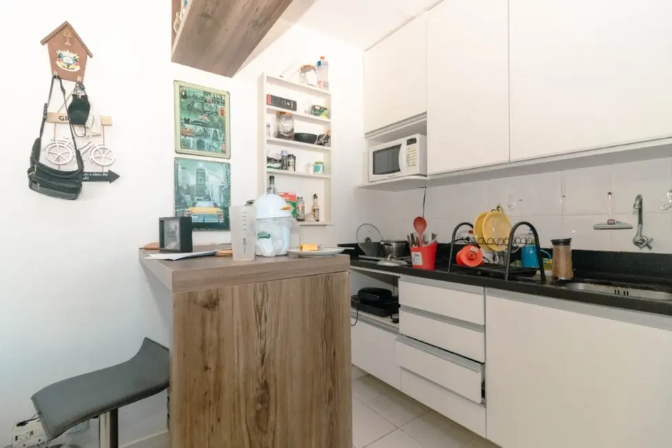 Apartamento com 1 quarto à venda, 30m2 em Centro Histórico, Porto Alegre - RS - imagem 6 Foto 6 de Apartamento com 1 quarto à venda, 30m2 em Centro Histórico, Porto Alegre - RS