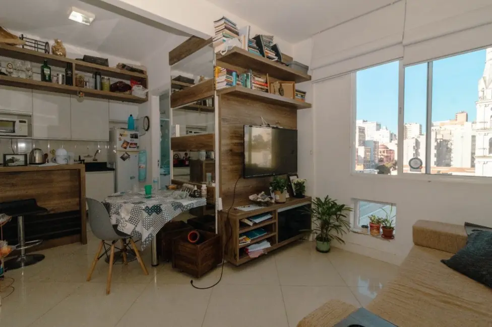Apartamento com 1 quarto à venda, 30m2 em Centro Histórico, Porto Alegre - RS - imagem 3 Foto 3 de Apartamento com 1 quarto à venda, 30m2 em Centro Histórico, Porto Alegre - RS