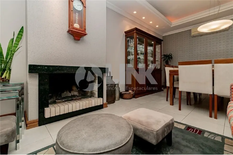 Foto 4 de Apartamento com 3 quartos à venda, 202m2 em Vila Ipiranga, Porto Alegre - RS