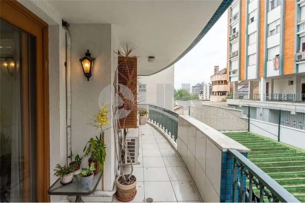 Foto 4 de Apartamento com 3 quartos à venda, 131m2 em Higienópolis, Porto Alegre - RS