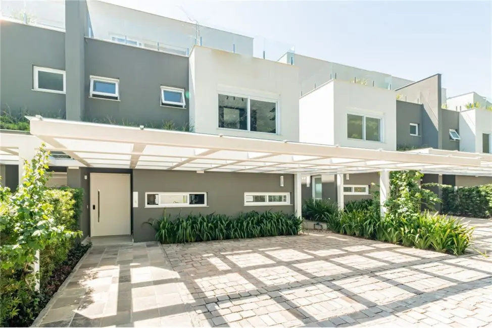 Casa com 3 quartos à venda, 438m2 em Pedra Redonda, Porto Alegre - RS - imagem 1 Foto 1 de Casa com 3 quartos à venda, 438m2 em Pedra Redonda, Porto Alegre - RS