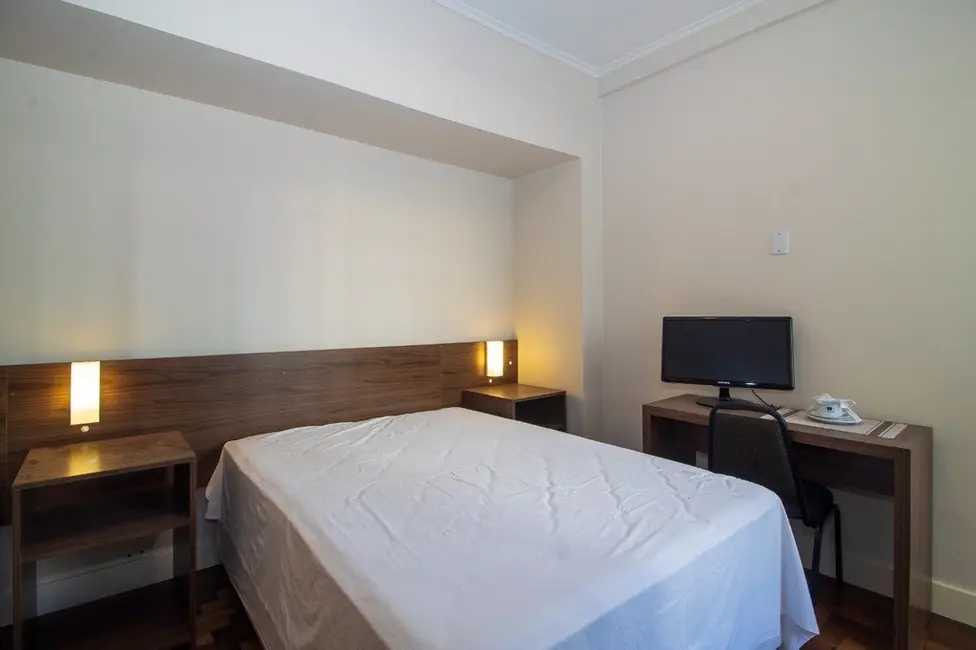 Loft / Flat com 1 quarto à venda, 27m2 em Centro Histórico, Porto Alegre - RS - imagem 5 Foto 5 de Loft / Flat com 1 quarto à venda, 27m2 em Centro Histórico, Porto Alegre - RS