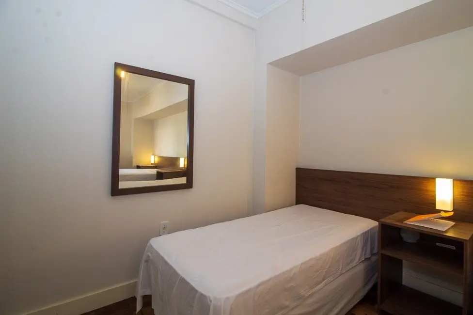 Loft / Flat com 1 quarto à venda, 27m2 em Centro Histórico, Porto Alegre - RS - imagem 7 Foto 7 de Loft / Flat com 1 quarto à venda, 27m2 em Centro Histórico, Porto Alegre - RS