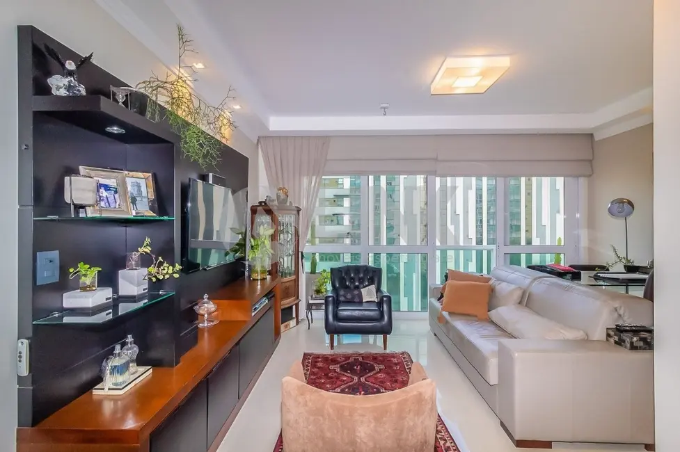 Foto 2 de Apartamento com 3 quartos à venda, 97m2 em Boa Vista, Porto Alegre - RS