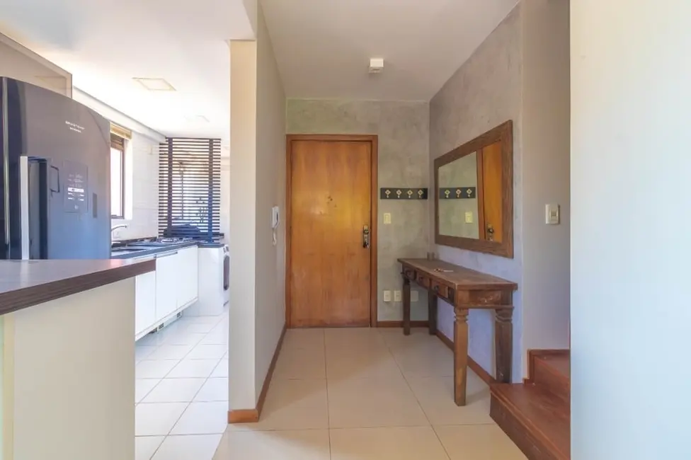 Apartamento com 2 quartos à venda, 82m2 em Passo da Areia, Porto Alegre - RS - imagem 6 Foto 6 de Apartamento com 2 quartos à venda, 82m2 em Passo da Areia, Porto Alegre - RS