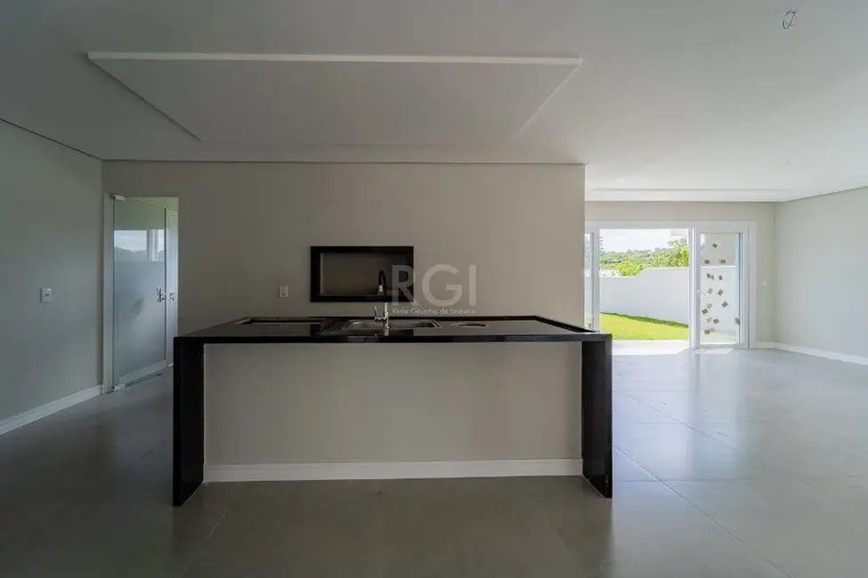 Foto 8 de Casa de Condomínio com 3 quartos à venda, 300m2 em Vila Nova, Porto Alegre - RS