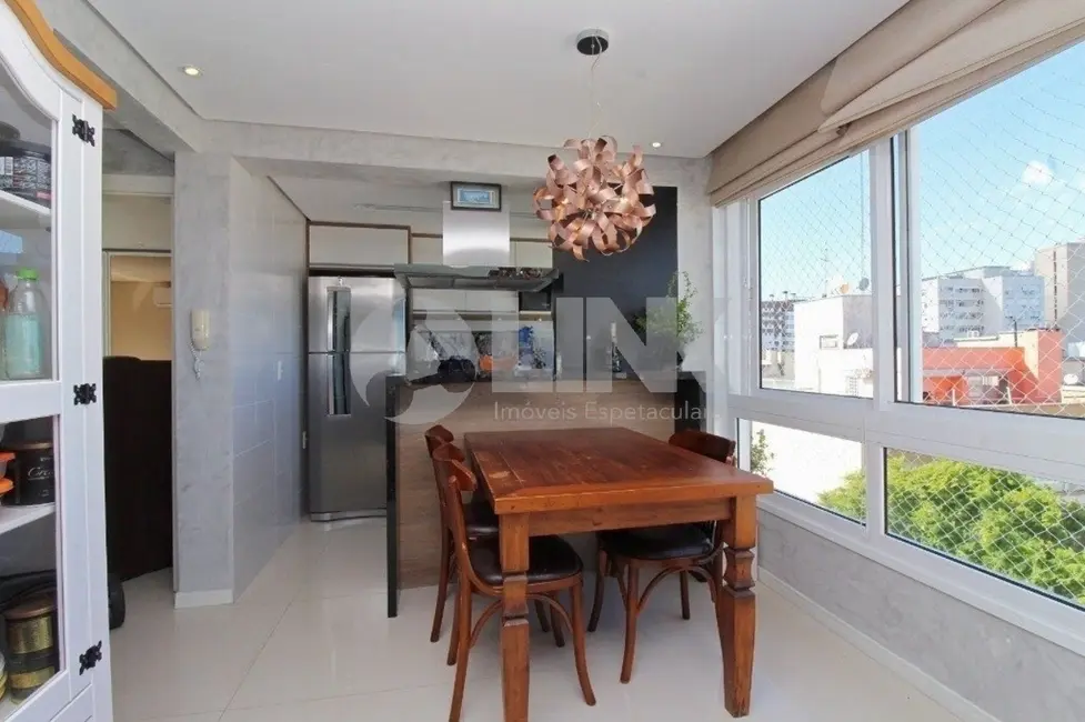 Foto 2 de Apartamento com 2 quartos à venda, 58m2 em Bom Fim, Porto Alegre - RS