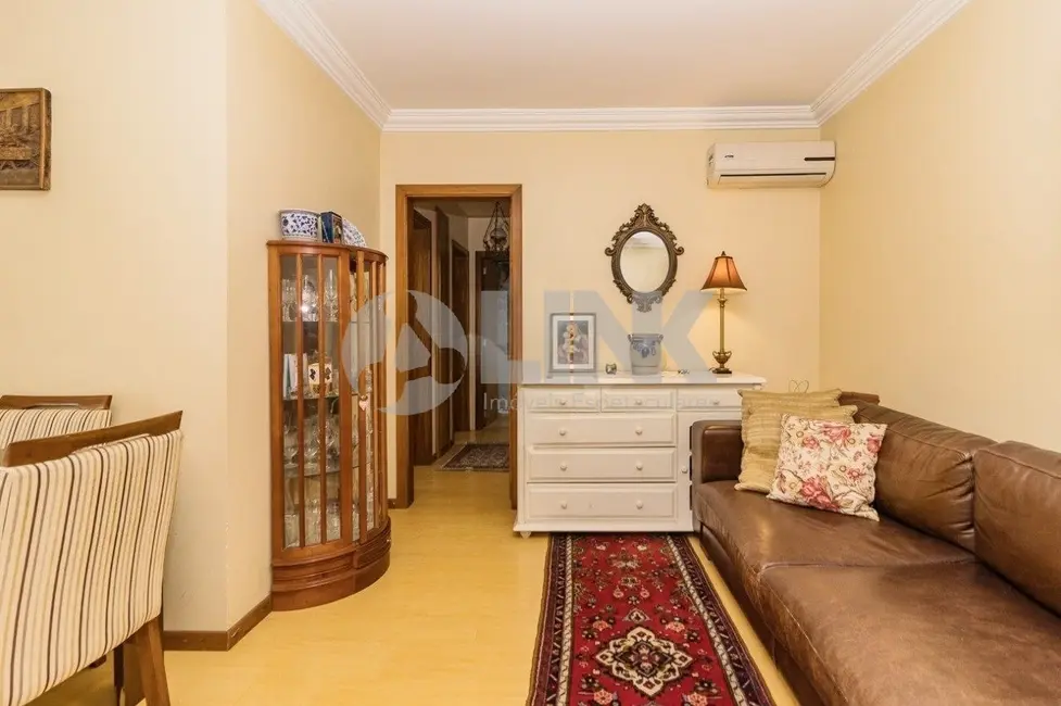 Foto 2 de Apartamento com 3 quartos à venda, 96m2 em Chácara das Pedras, Porto Alegre - RS